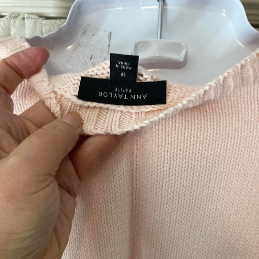 Ann Taylor Pink sweater Sp - Picture 3 of 4